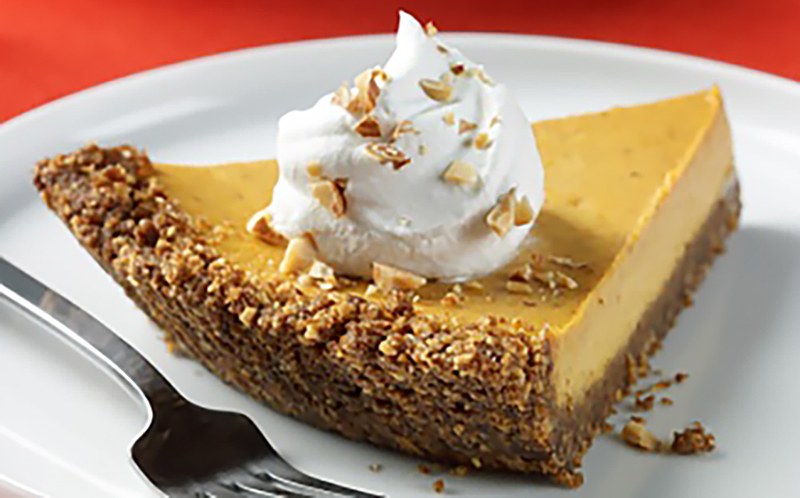 Almond Crusted Pumpkin Cheesecake Pie